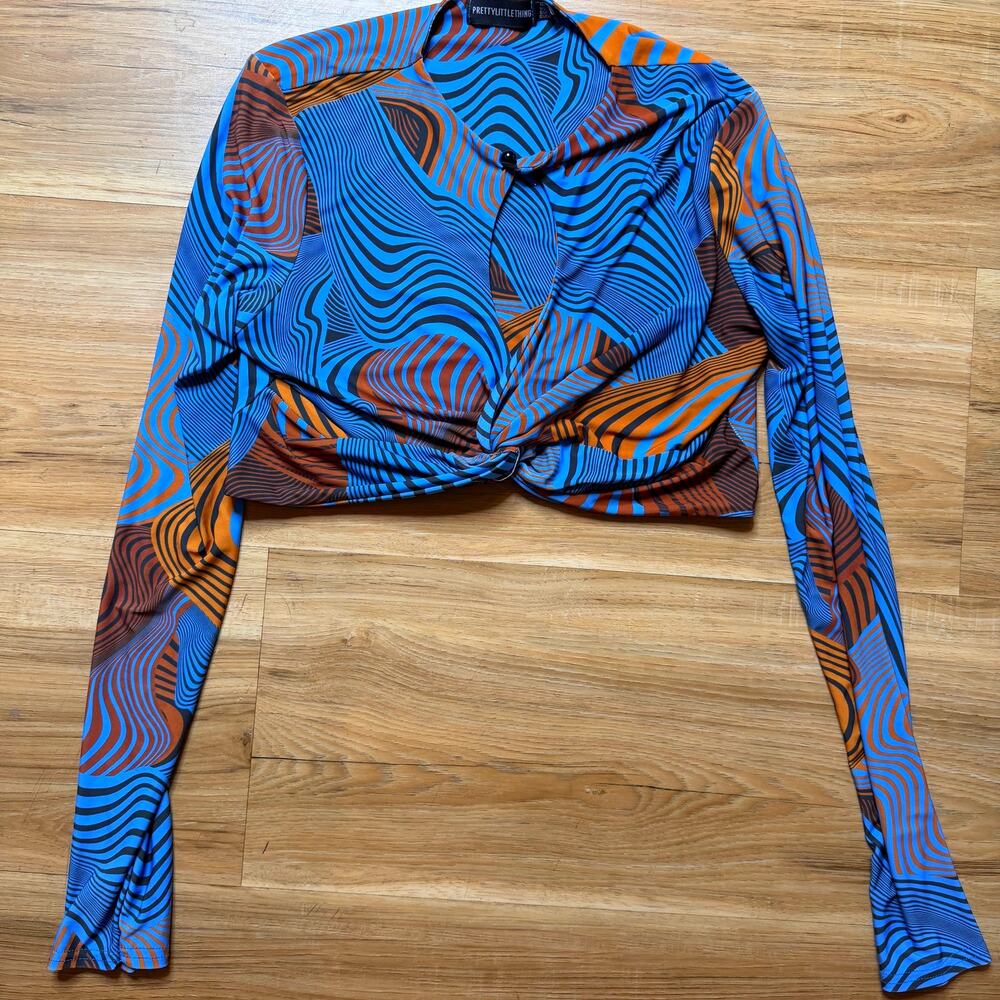 PrettyLittleThing blue abstract print soft touch cut-out tie crop top size 8